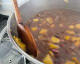 Foto del paso 4 de la receta: Porotos rojos con mote