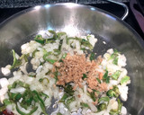 Foto del paso 4 de la receta: Berberechos en salsa a mi manera