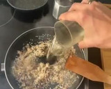 Foto del paso 3 de la receta: Risotto de setas