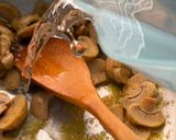 Foto langkah ke 4 dari resep Grilled Chicken with Mushroom Sauce.