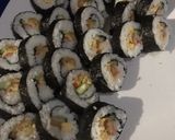 Foto langkah ke 2 dari resep Sushi Roll Homemade Simple.
