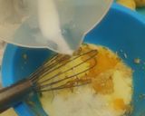 Foto langkah ke 2 dari resep Banana Muffin Crumble.