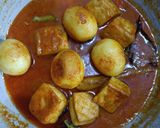 Foto langkah ke 4 dari resep Opor Pedas Tahu Telur.