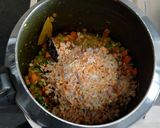 A picture of step 6 of "Vegetables Masala Khichdi".