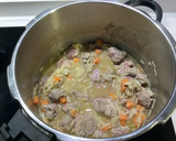 Foto del paso 3 de la receta: Guinness Iris’e Stew (Estofado Irlandés de Ternera con cerveza Guinness)