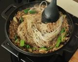 Foto langkah ke 7 dari resep Sohun Ayam Claypot Devina Hermawan.