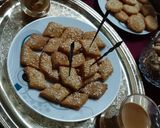 A picture of step 5 of Maiday ki meethi tikkiyan😋.