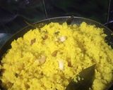 A picture of step 4 of Basanti pulao.