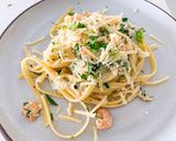 Foto del paso 4 de la receta: Pasta con langostinos