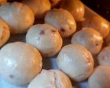 Lilahagymás pogácsa recept fázis 7 fotója