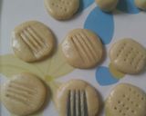 A picture of step 2 of Butter cookies.
