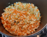 Foto del paso 2 de la receta: Risotto de conejo como le gusta a mi hijo