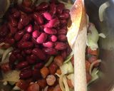 Duszone kabanosy w sosie pomidorowym krok przepisu 1 zdjęcie
