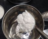 A picture of step 1 of Sindhi special bundi raita.
