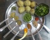 A picture of step 1 of Samosa.