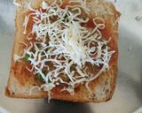 A picture of step 4 of Veg toast.