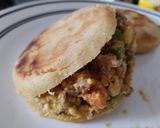 Foto del paso 5 de la receta: Arepa🫓🥙 rellena🥩 de carne🥘 molida🥗 y huevo🍳🧆