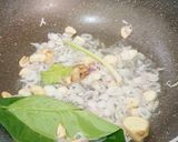 Foto langkah ke 3 dari resep Asem Asem Ayam (bahan Iris).