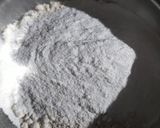 A picture of step 1 of Jowar masala roti.