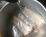 A picture of step 1 of Pork rib radish soup with coriander 🌿.