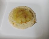 A picture of step 5 of Apple Pancake With Mulberry Topping.