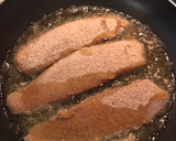 Foto del paso 3 de la receta: Tilapia empanizada con ensalada fresca