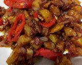 Foto langkah ke 5 dari resep Tumis Kentang Kornet.