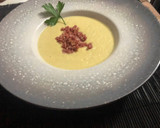 Foto del paso 9 de la receta: Crema de puerros y calabacín con crujiente de jamón