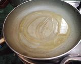 A picture of step 3 of Maggi Omelette.