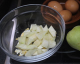 Foto del paso 3 de la receta: Melón de Galia con peras y ginebra