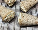 Une image de l'étape 2 de Cornet de wrap au saumon fumé.