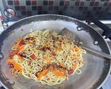 Foto langkah ke 3 dari resep Mie Goreng Sayur Sambal Teri.