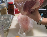 Foto del paso 2 de la receta: Hombros de Cerdo Asado (beef shoulder)