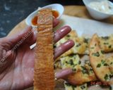 A picture of step 11 of Keto Garlic Bread with almond flour   نان سیر با آرد بادام.