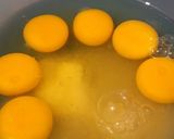 Foto langkah ke 1 dari resep Sponge Cake Cokelat.
