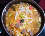Foto langkah ke 4 dari resep Sup topokki.
