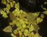 A picture of step 4 of Sweet potato vegetable sauce.