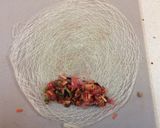 Hình bước làm 4 của món Nem cá hồi củ, quả tặng sinh nhật bạn ngày 18/10.