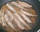 Foto del paso 2 de la receta: Boquerones fritos con requemao de ajos, pimientos morrones, cayena y vinagre