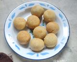 Foto langkah ke 4 dari resep Bola Bola Ketan Goreng Isi Cokelat (Gluten Free).