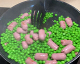 Foto del paso 2 de la receta: Guisantes con salchichas