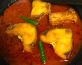 A picture of step 4 of Rui Macher Jhaal (Rohu Fish Curry).