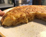 Foto del paso 4 de la receta: Tortilla de patatas con cebolla