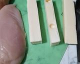 A picture of step 4 of Chicharrones Coated Chicken Stuffed with Cheese.
