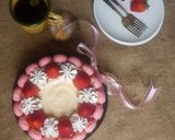 Gambar langkah 15 resipi Strawberry Tiramisu Charlotte Cake.