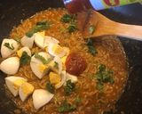 A picture of step 6 of Egg Masala Maggi.