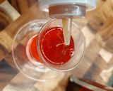 Foto langkah ke 3 dari resep Teh Rosella Jahe Pandan.