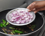 மீன் முட்டை வறுவல் ரெசிபி ஸ்டேப் 4 புகைப்படம்