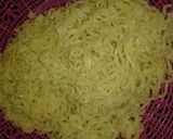 A picture of step 1 of Indomie pizza.