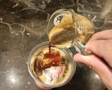 A picture of step 4 of Red velvet with coffee.